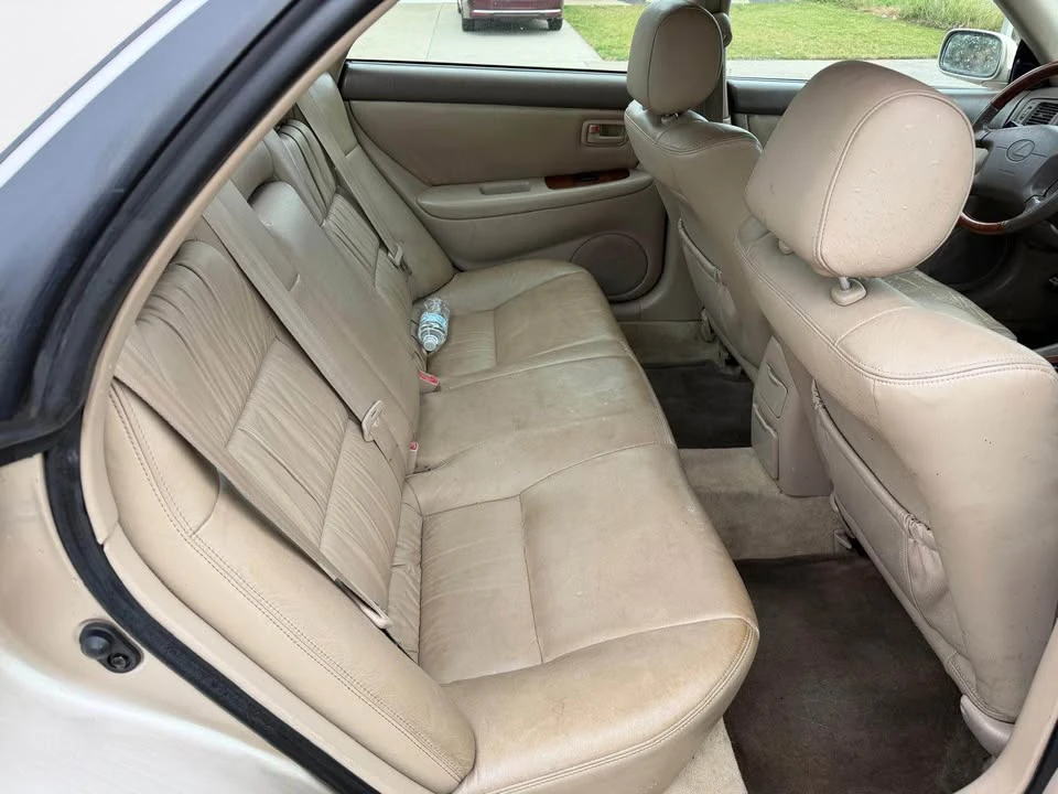 2001 Lexus ES 3rd Gen - Image 4 of 12