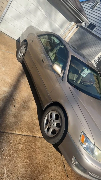 2001 Lexus ES 3rd Gen - Image 5 of 9