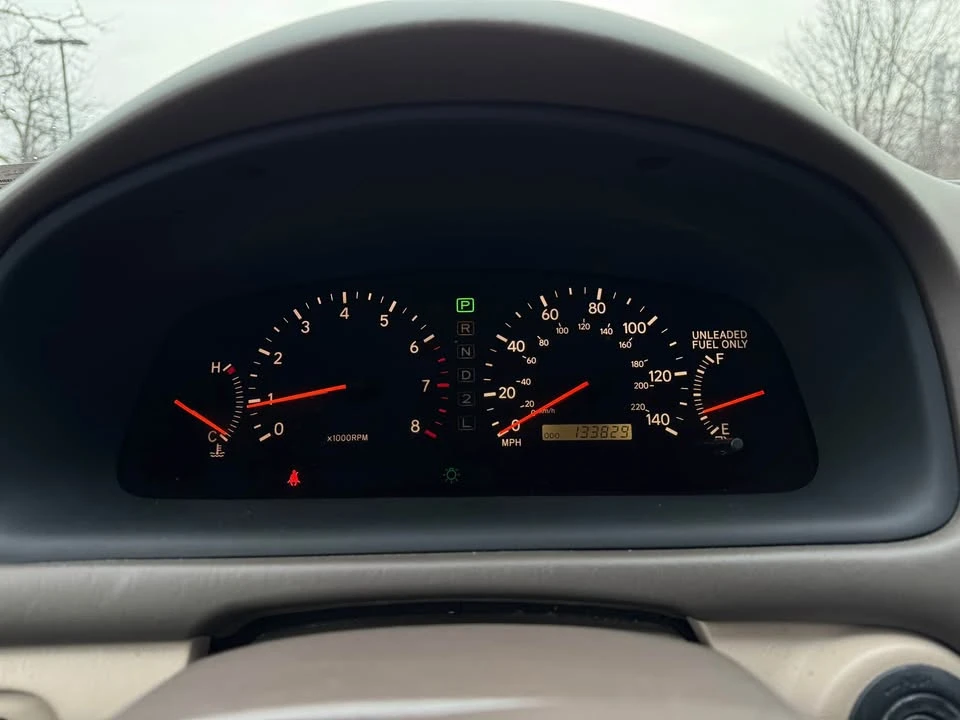 2001 Lexus ES 3rd Gen - Image 19 of 19
