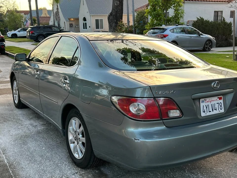 2001 Lexus ES 2nd Gen - Image 13 of 20
