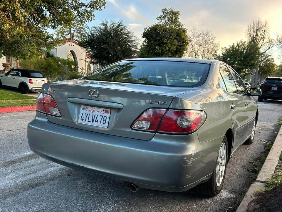 2001 Lexus ES 2nd Gen - Image 14 of 20