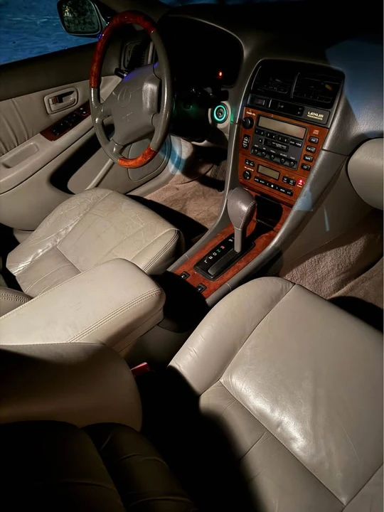 2001 Lexus ES 3rd Gen - Image 9 of 10