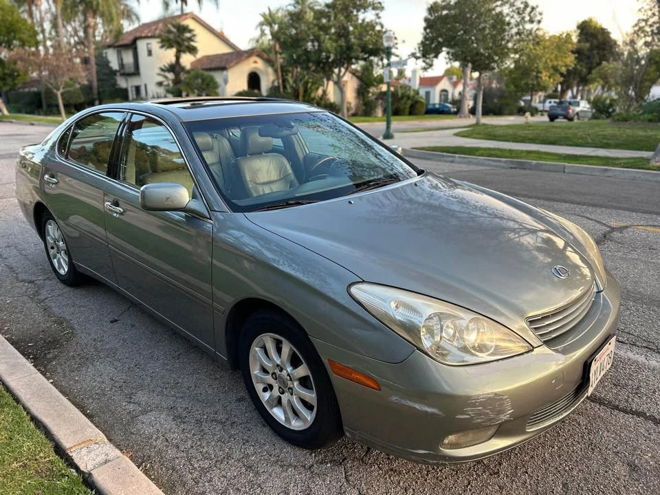 2001 Lexus ES 2nd Gen - Image 4 of 20