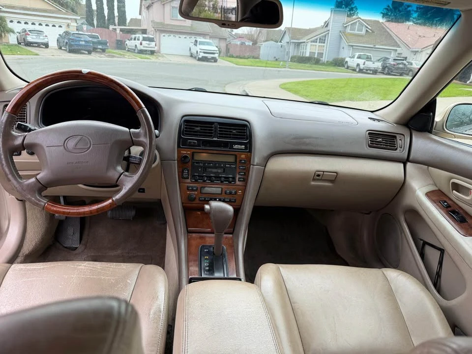 2001 Lexus ES 3rd Gen - Image 8 of 12