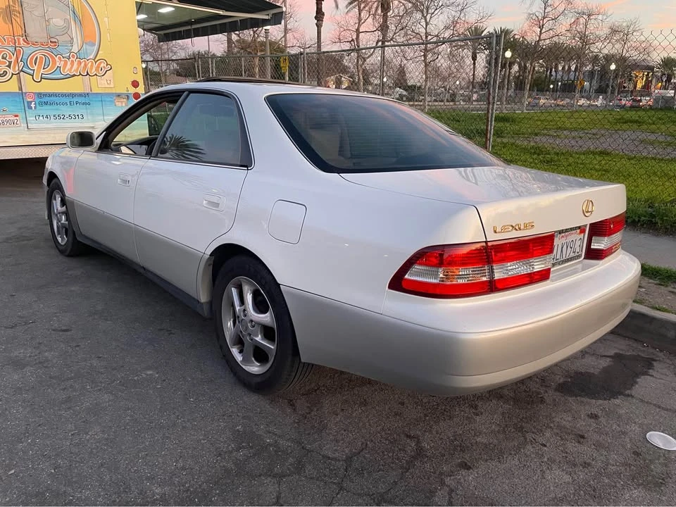 2001 Lexus ES 2nd Gen - Image 3 of 7