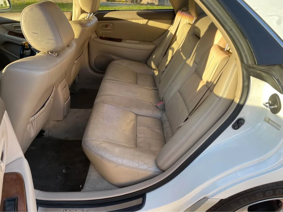 2001 Lexus ES 2nd Gen - Image 6 of 7