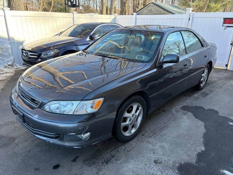 2001 Lexus ES 2nd Gen - Image 2 of 15