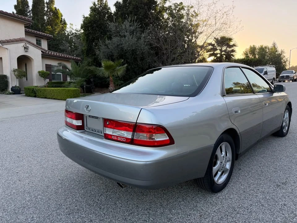2001 Lexus ES 3rd Gen - Image 5 of 20