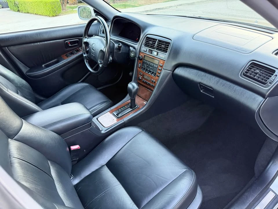 2001 Lexus ES 3rd Gen - Image 11 of 20