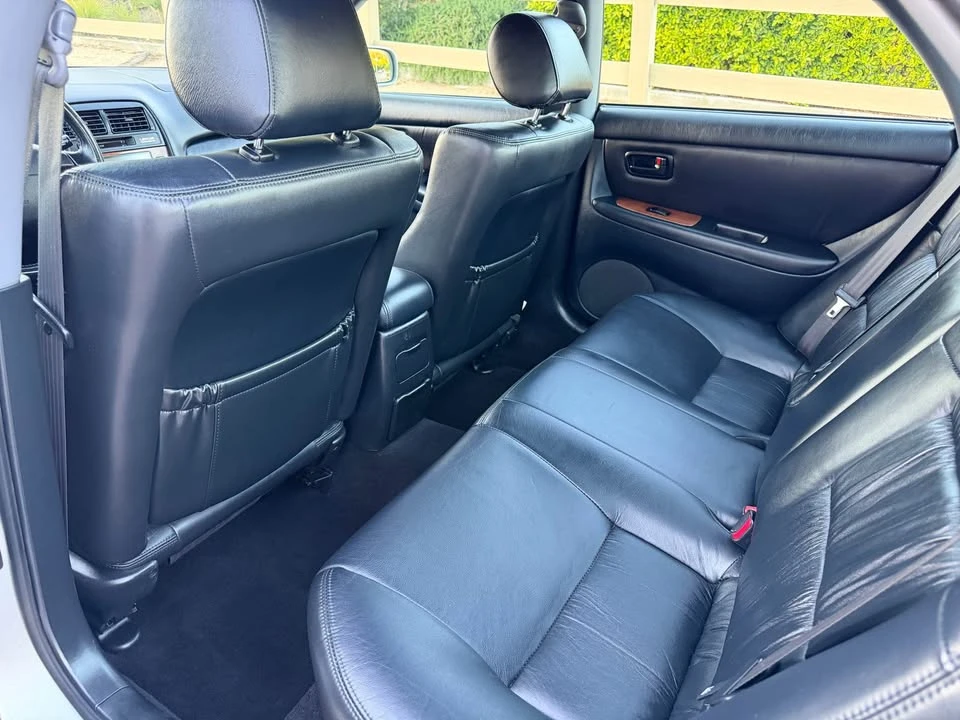 2001 Lexus ES 3rd Gen - Image 16 of 20