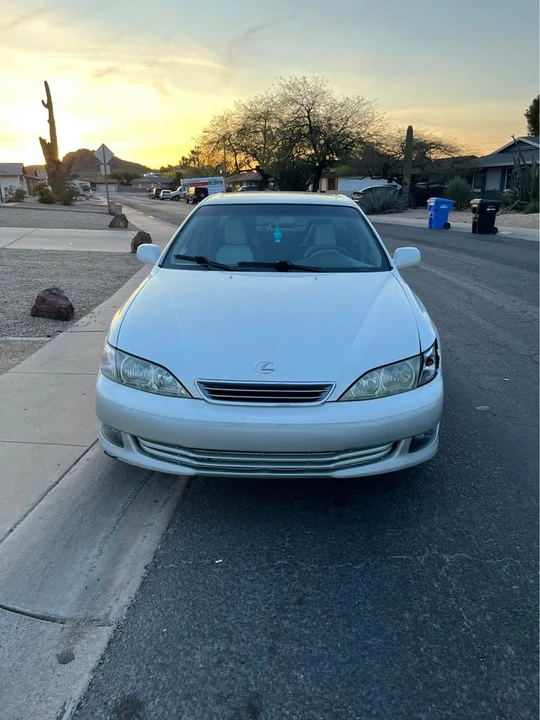 2001 Lexus ES 3rd Gen - Image 12 of 14
