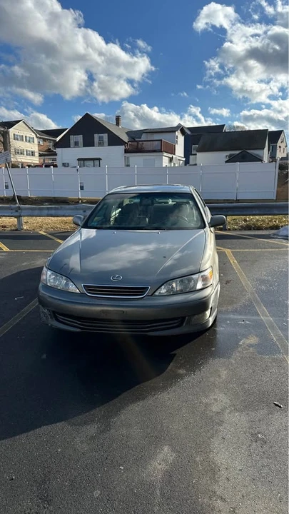 2001 Lexus ES 3rd Gen - Image 3 of 5