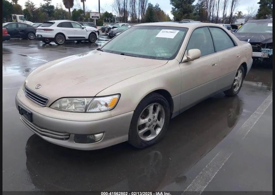 2001 Lexus ES 3rd Gen - Image 4 of 13