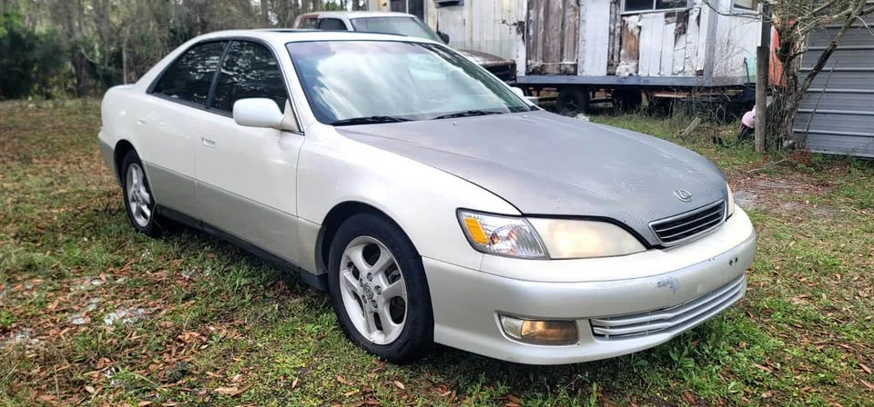 2001 Lexus ES 3rd Gen - Image 6 of 8