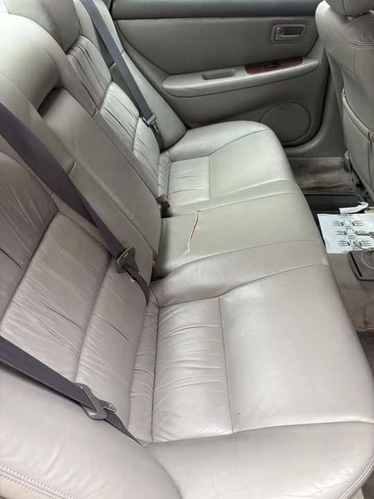 2001 Lexus ES 3rd Gen - Image 6 of 12