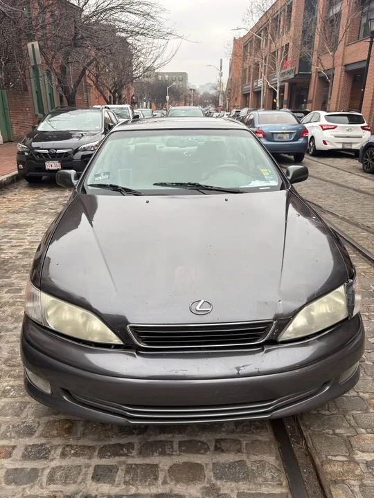 2001 Lexus ES 3rd Gen - Image 4 of 12