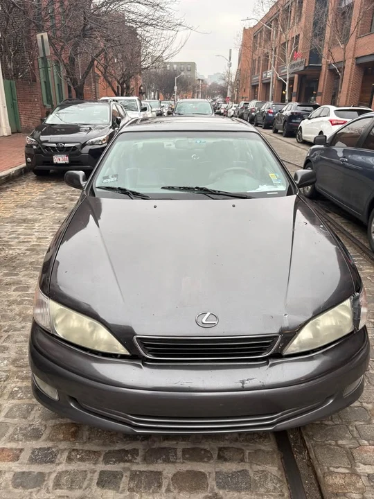 2001 Lexus ES 3rd Gen - Image 5 of 12