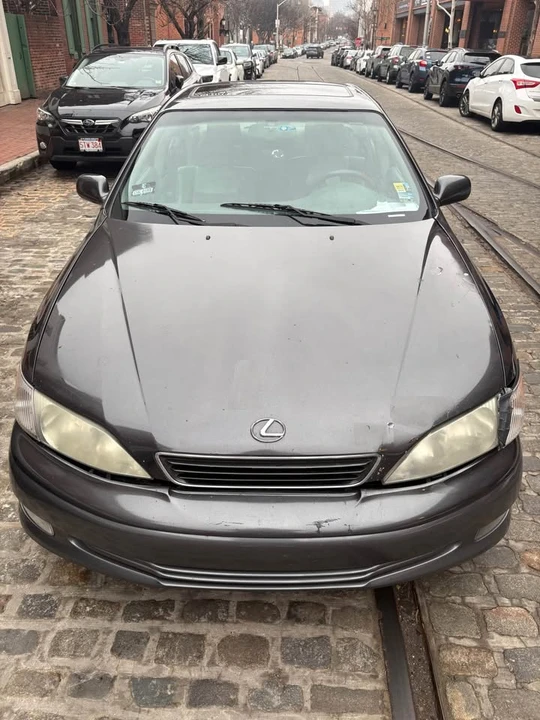 2001 Lexus ES 3rd Gen - Image 11 of 12