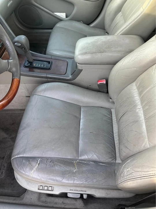 2001 Lexus ES 3rd Gen - Image 8 of 10