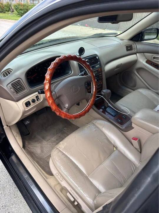 2001 Lexus ES 3rd Gen - Image 5 of 20