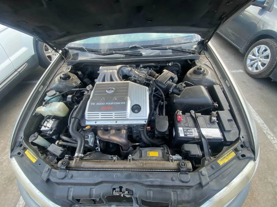 2001 Lexus ES 3rd Gen - Image 6 of 7