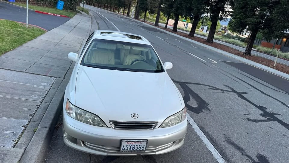 2001 Lexus ES 3rd Gen - Image 5 of 7