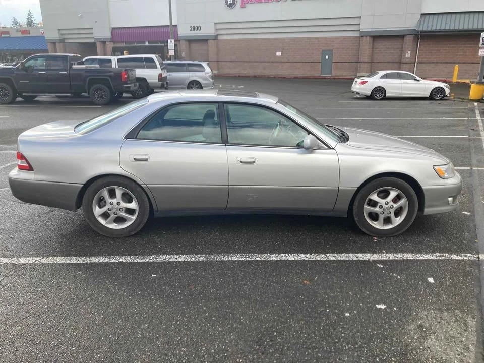 2001 Lexus ES 3rd Gen - Image 7 of 12