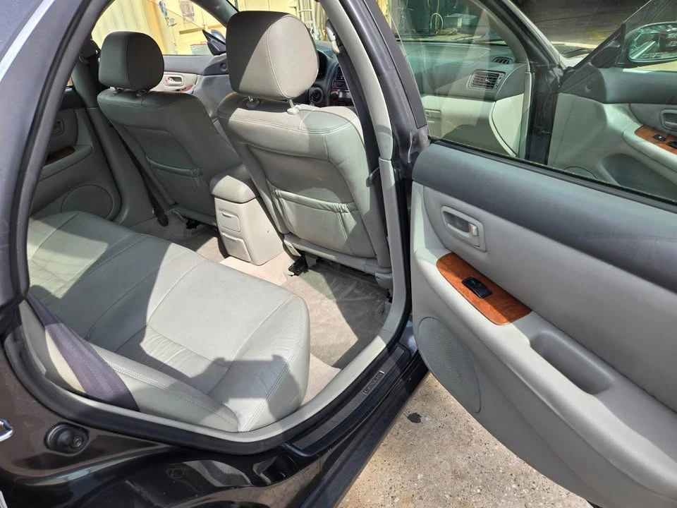 2001 Lexus ES 3rd Gen - Image 5 of 13