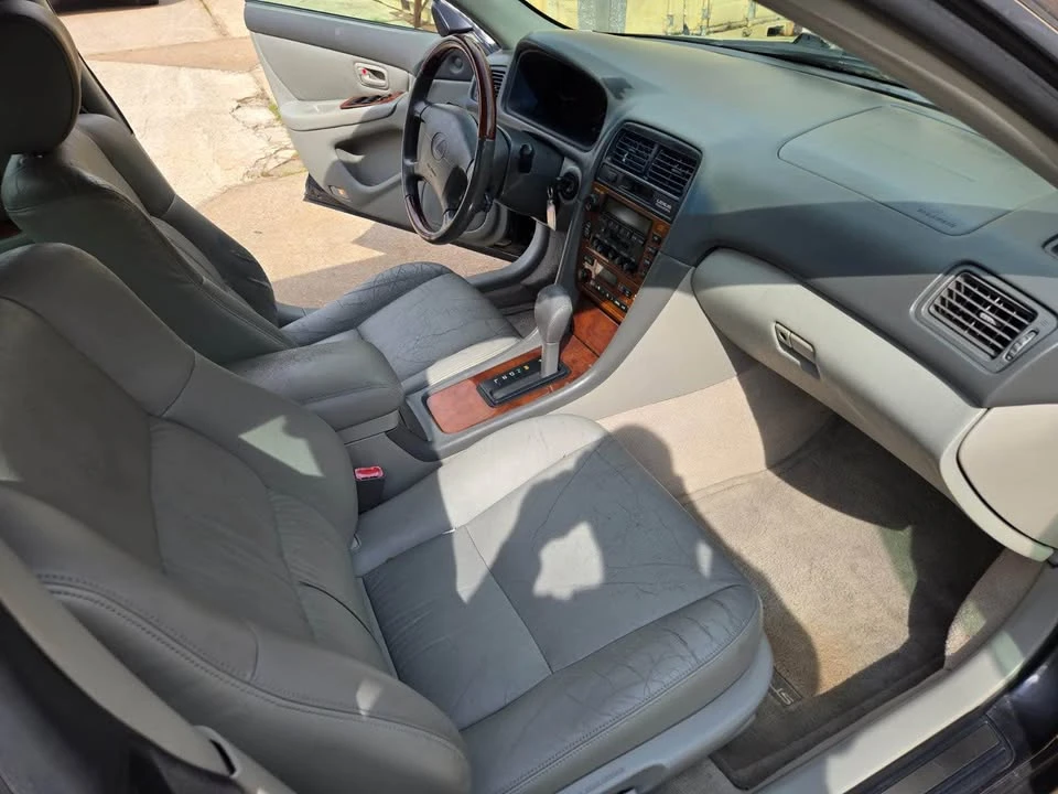 2001 Lexus ES 3rd Gen - Image 9 of 13