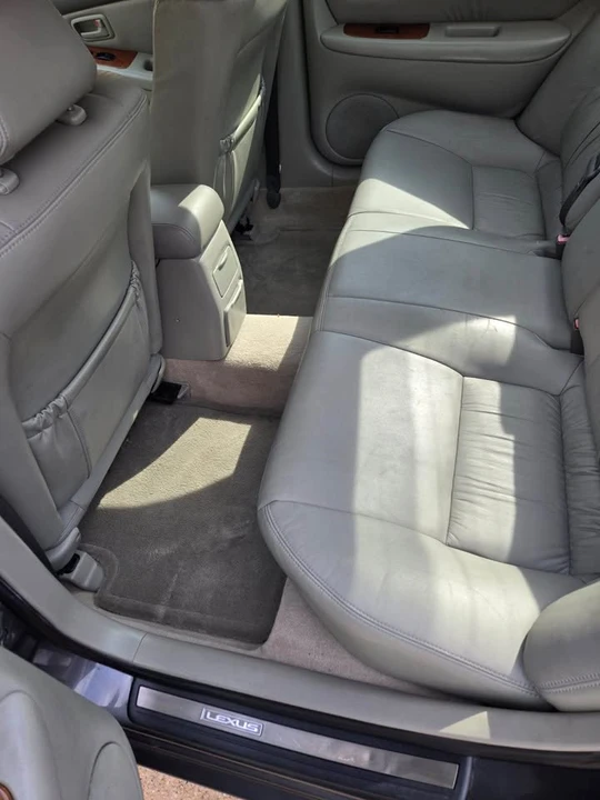 2001 Lexus ES 3rd Gen - Image 8 of 13
