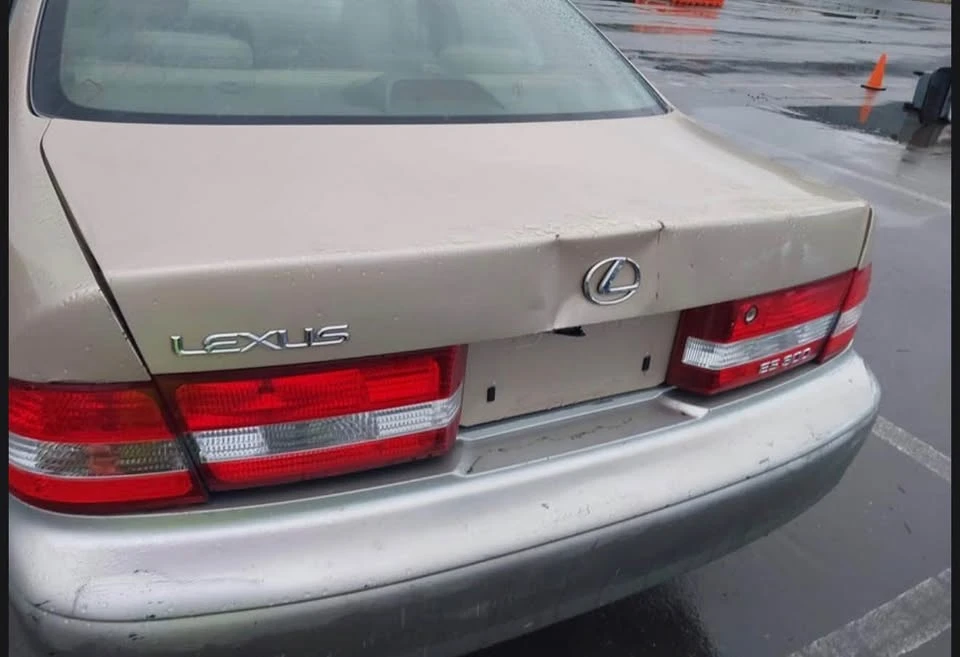 2001 Lexus ES 3rd Gen - Image 6 of 14