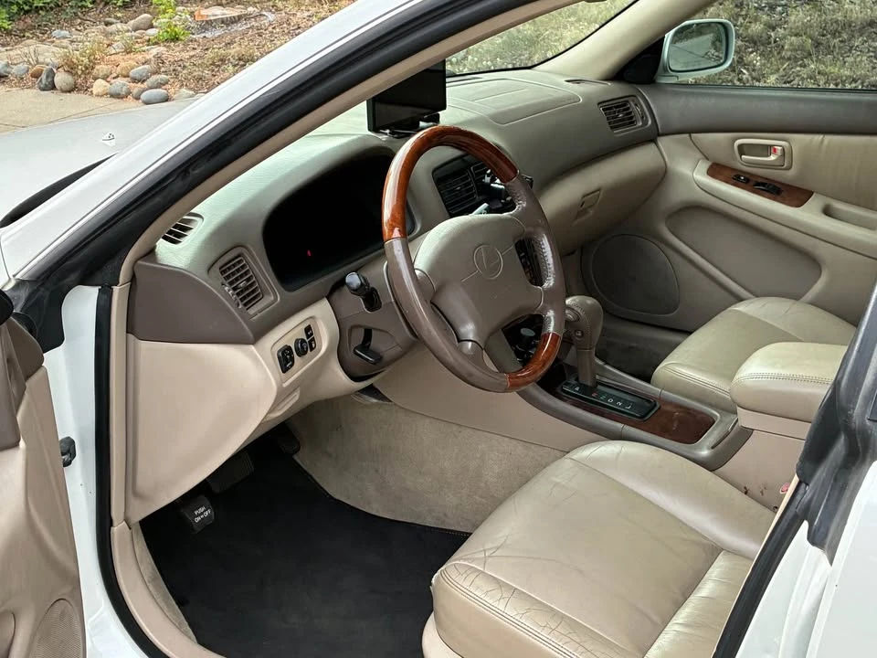 2001 Lexus ES 3rd Gen - Image 7 of 10