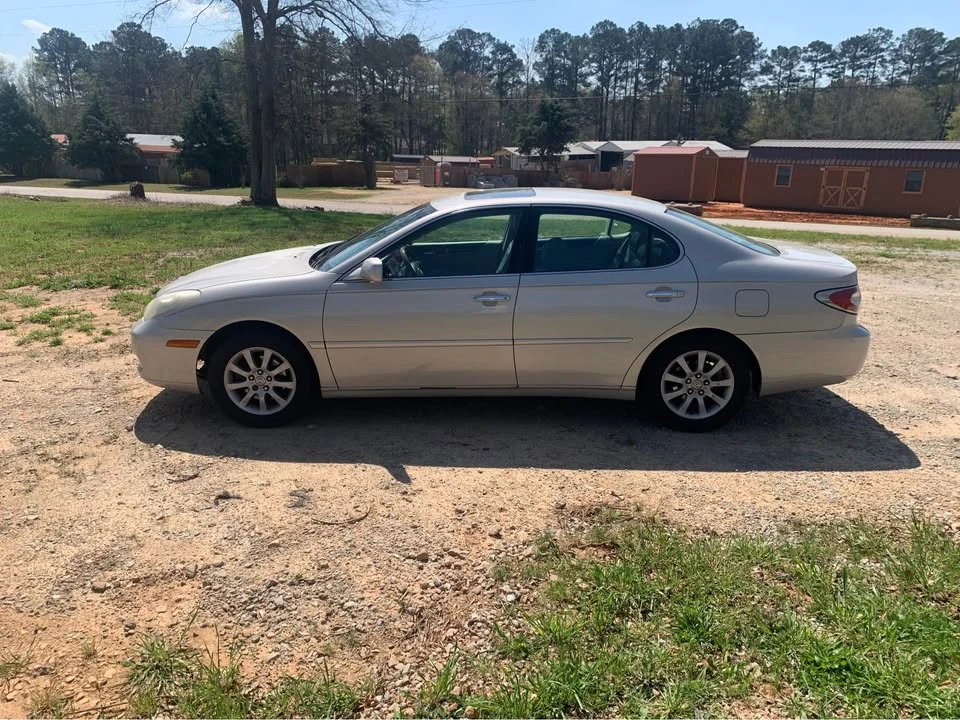 2001 Lexus ES 3rd Gen - Image 3 of 12