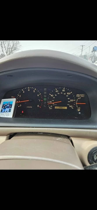 2001 Lexus ES 3rd Gen - Image 4 of 4