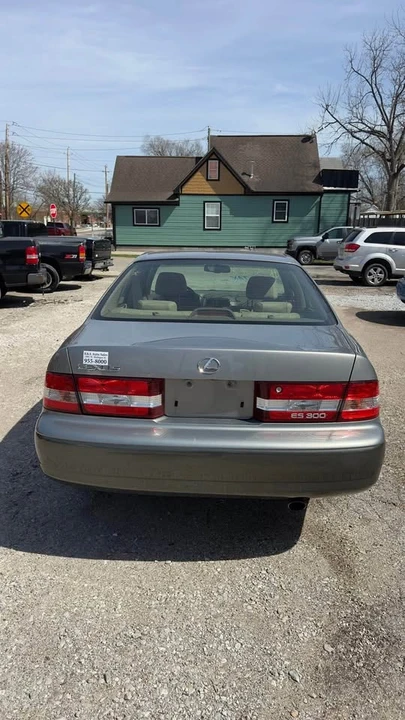 2001 Lexus ES 3rd Gen - Image 4 of 7