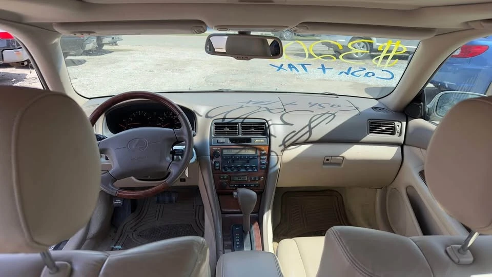 2001 Lexus ES 3rd Gen - Image 5 of 7