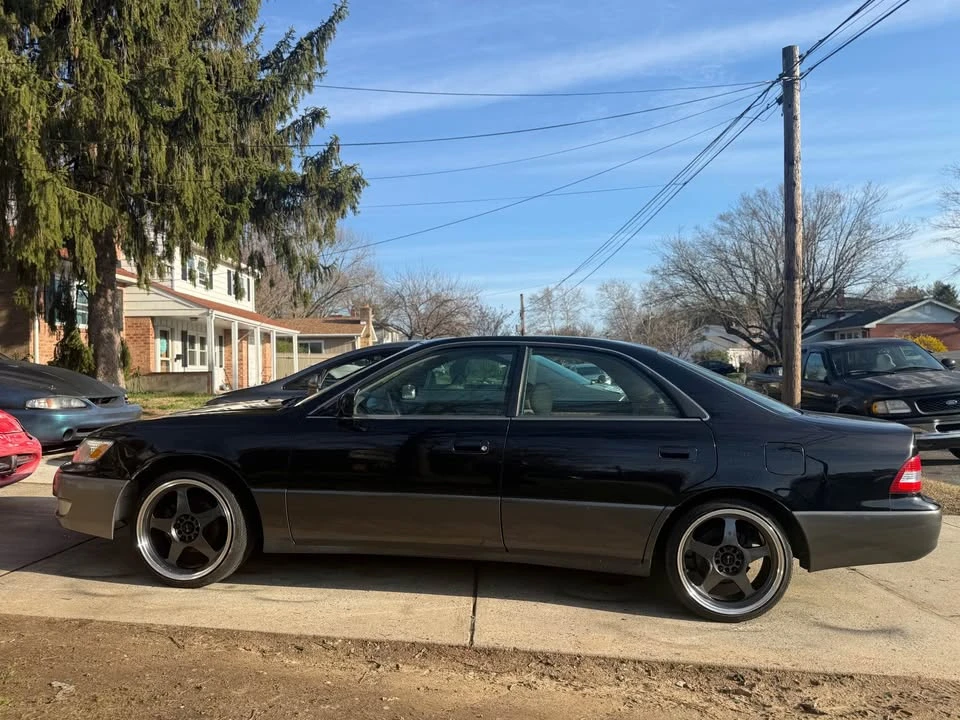 2001 Lexus ES 3rd Gen - Image 4 of 16