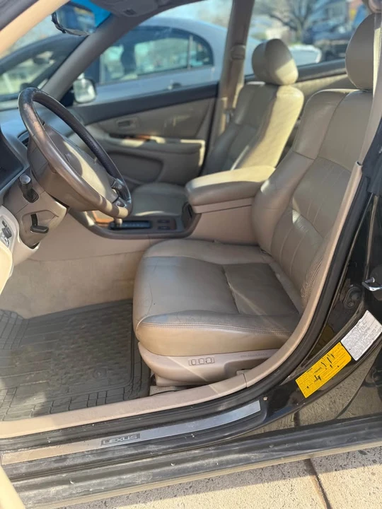 2001 Lexus ES 3rd Gen - Image 5 of 16