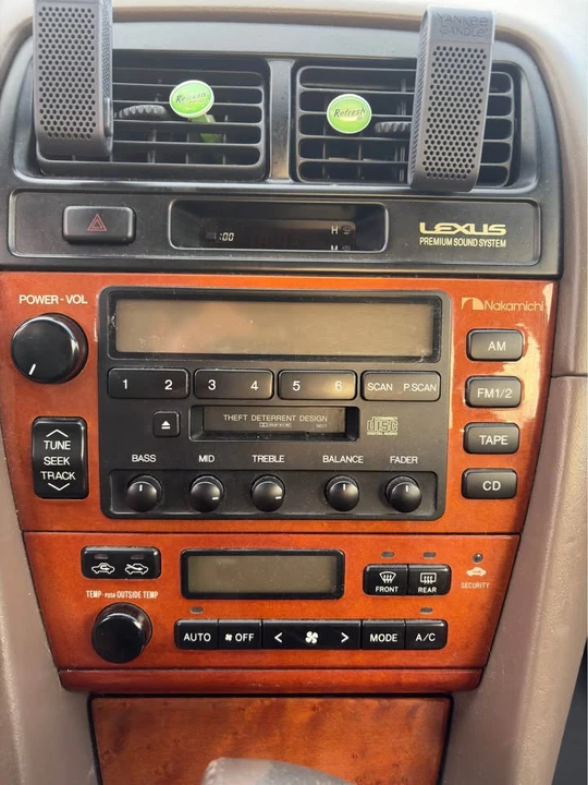 2001 Lexus ES 3rd Gen - Image 6 of 18