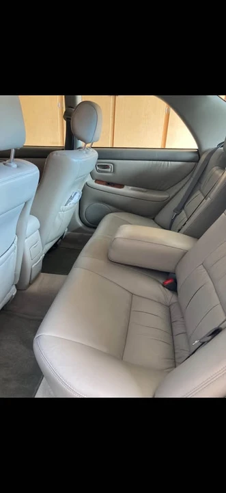 2001 Lexus ES 3rd Gen - Image 11 of 15