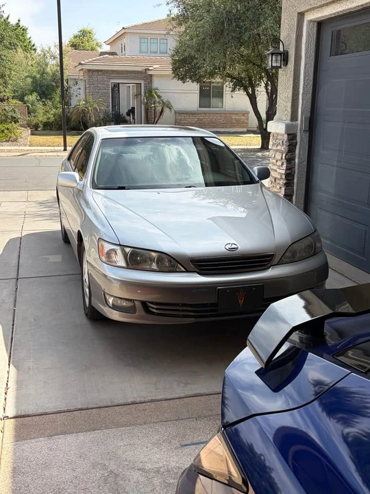 2001 Lexus ES 3rd Gen - Image 14 of 15