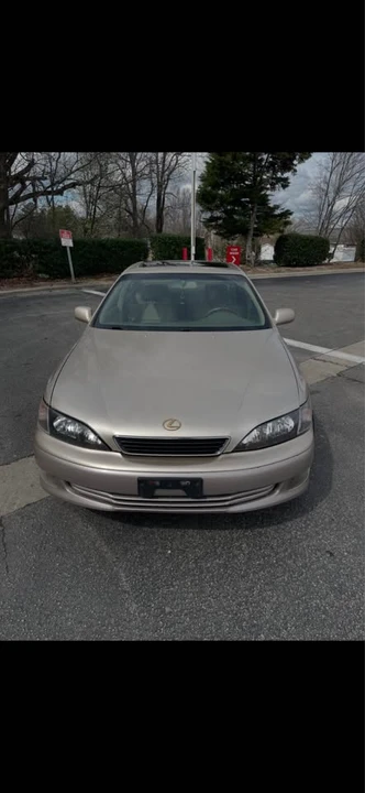 2001 Lexus ES 3rd Gen - Image 4 of 7