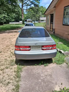 2001 Lexus ES 300 Sedan 4D