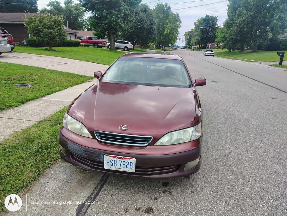 2001 Lexus ES 3rd Gen - Image 2 of 6