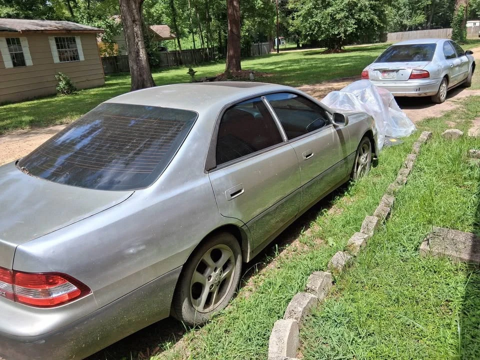 2001 Lexus ES 3rd Gen - Image 3 of 5