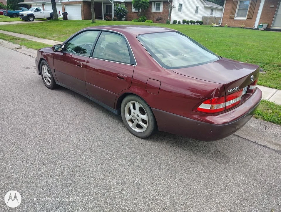 2001 Lexus ES 3rd Gen - Image 4 of 6