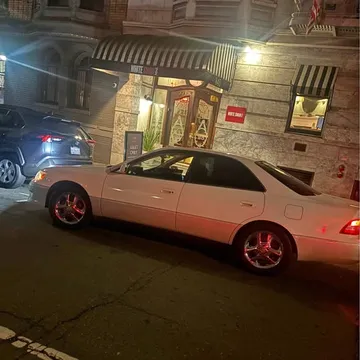 2001 Lexus ES 300 Sedan 4D