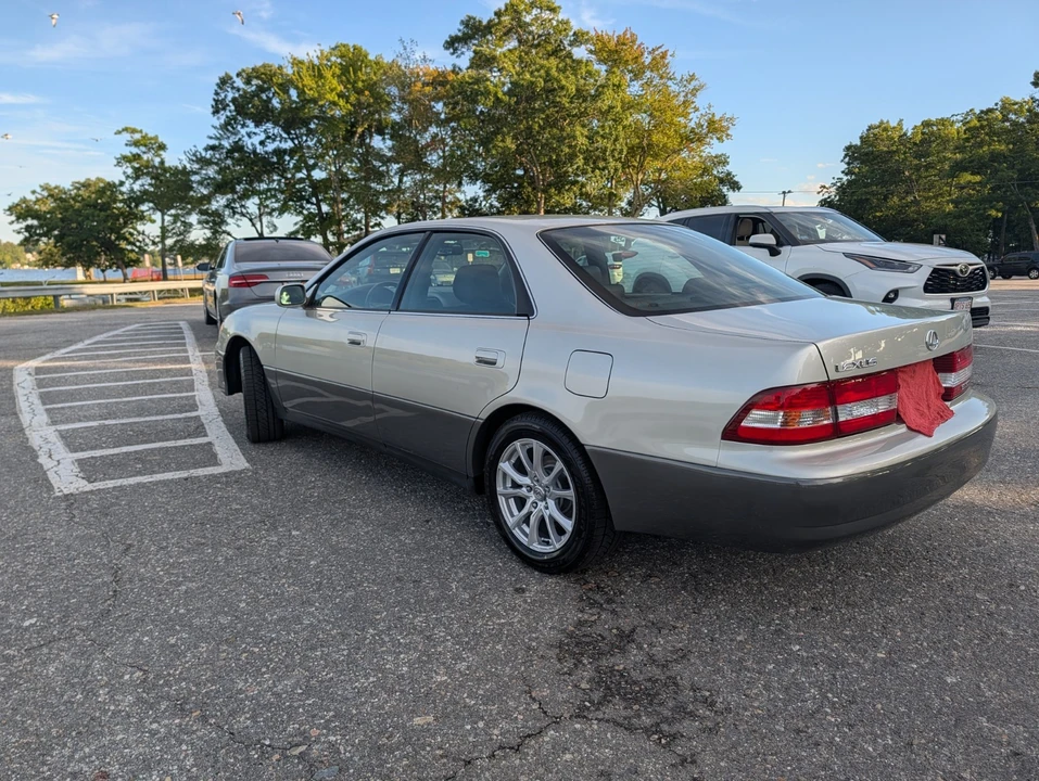 2001 Lexus ES 3rd Gen - Image 7 of 24