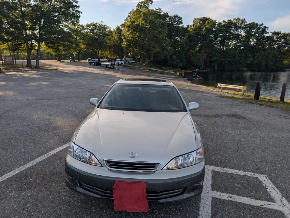 2001 Lexus ES 3rd Gen - Image 3 of 24