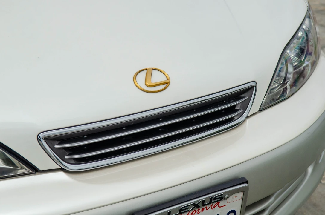 2001 Lexus ES 3rd Gen - Image 31 of 31